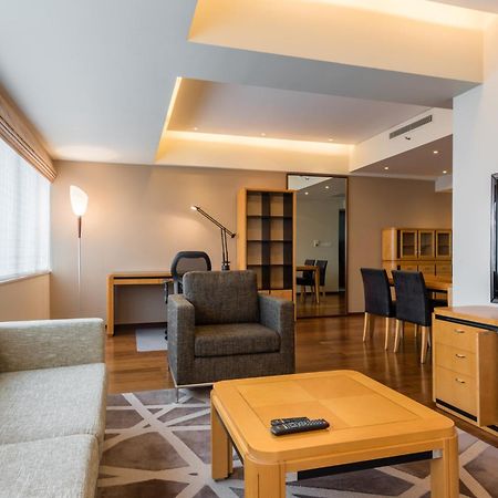 Shanghai Centre Serviced Apartment Екстер'єр фото