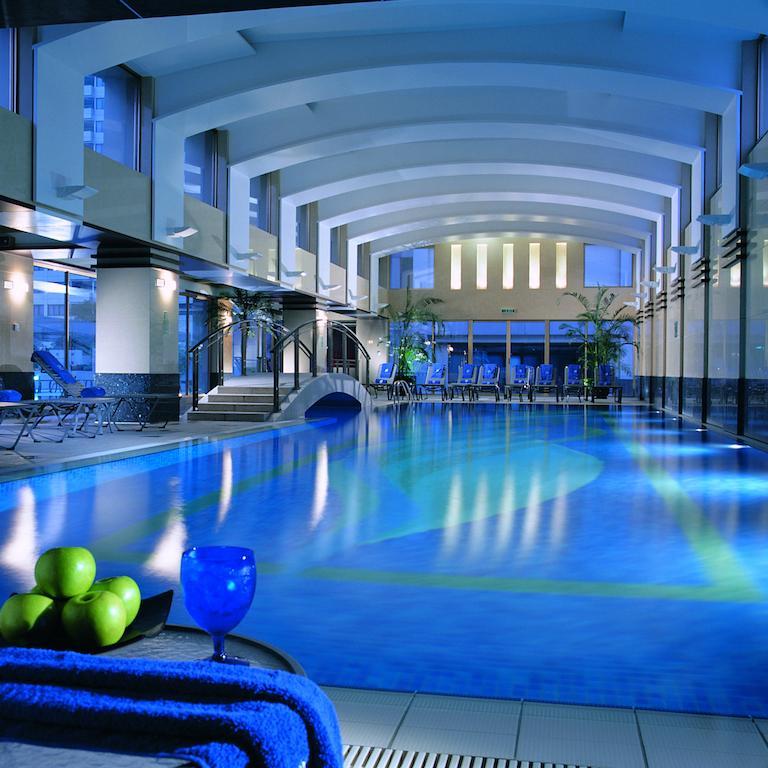 Shanghai Centre Serviced Apartment Екстер'єр фото