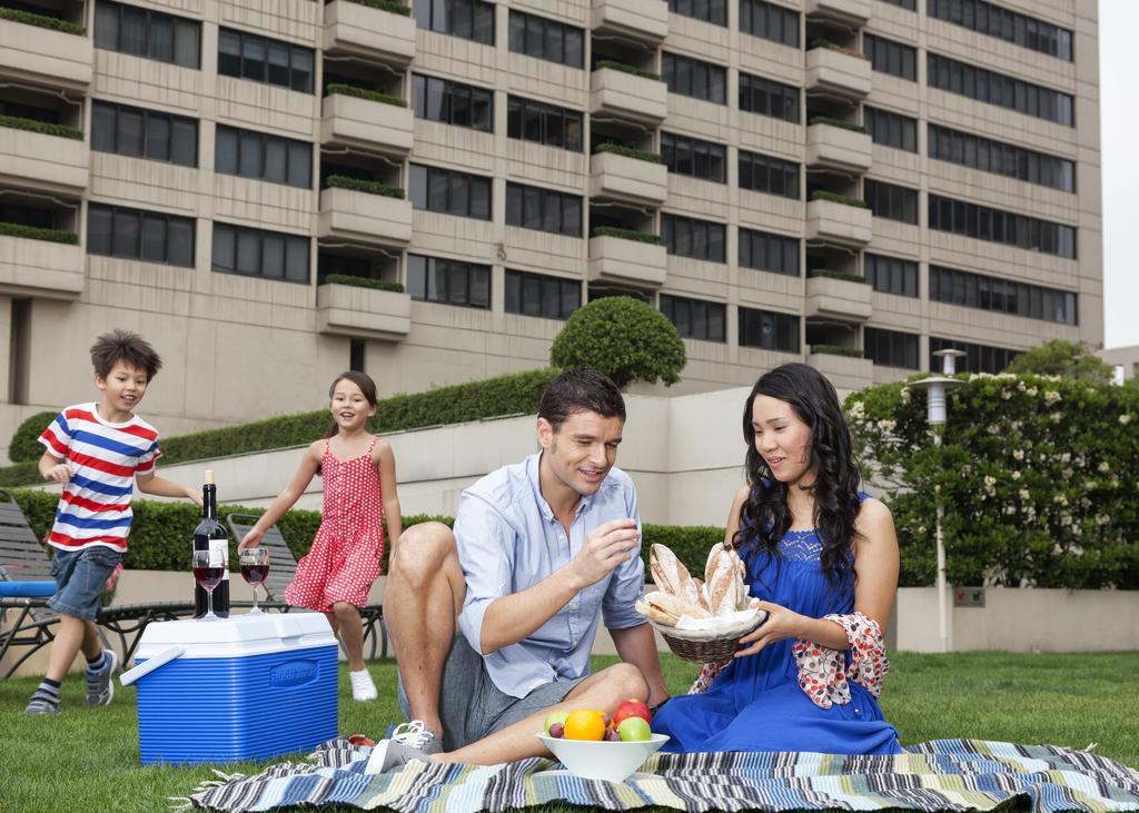 Shanghai Centre Serviced Apartment Екстер'єр фото
