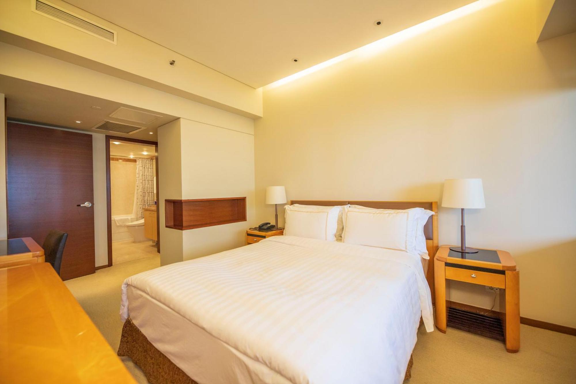 Shanghai Centre Serviced Apartment Екстер'єр фото