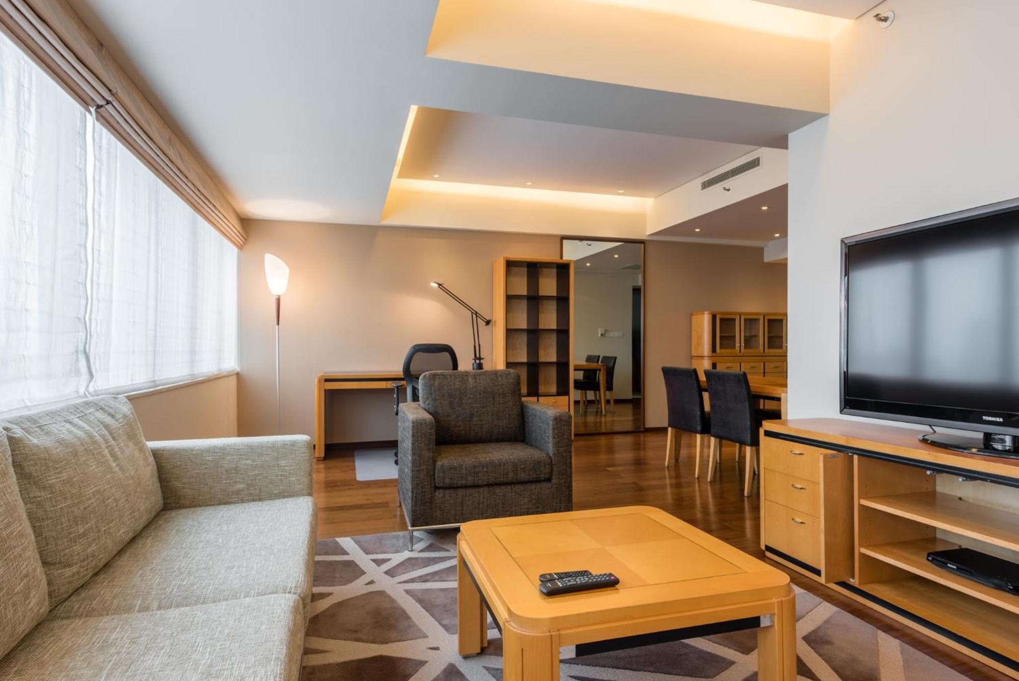 Shanghai Centre Serviced Apartment Екстер'єр фото