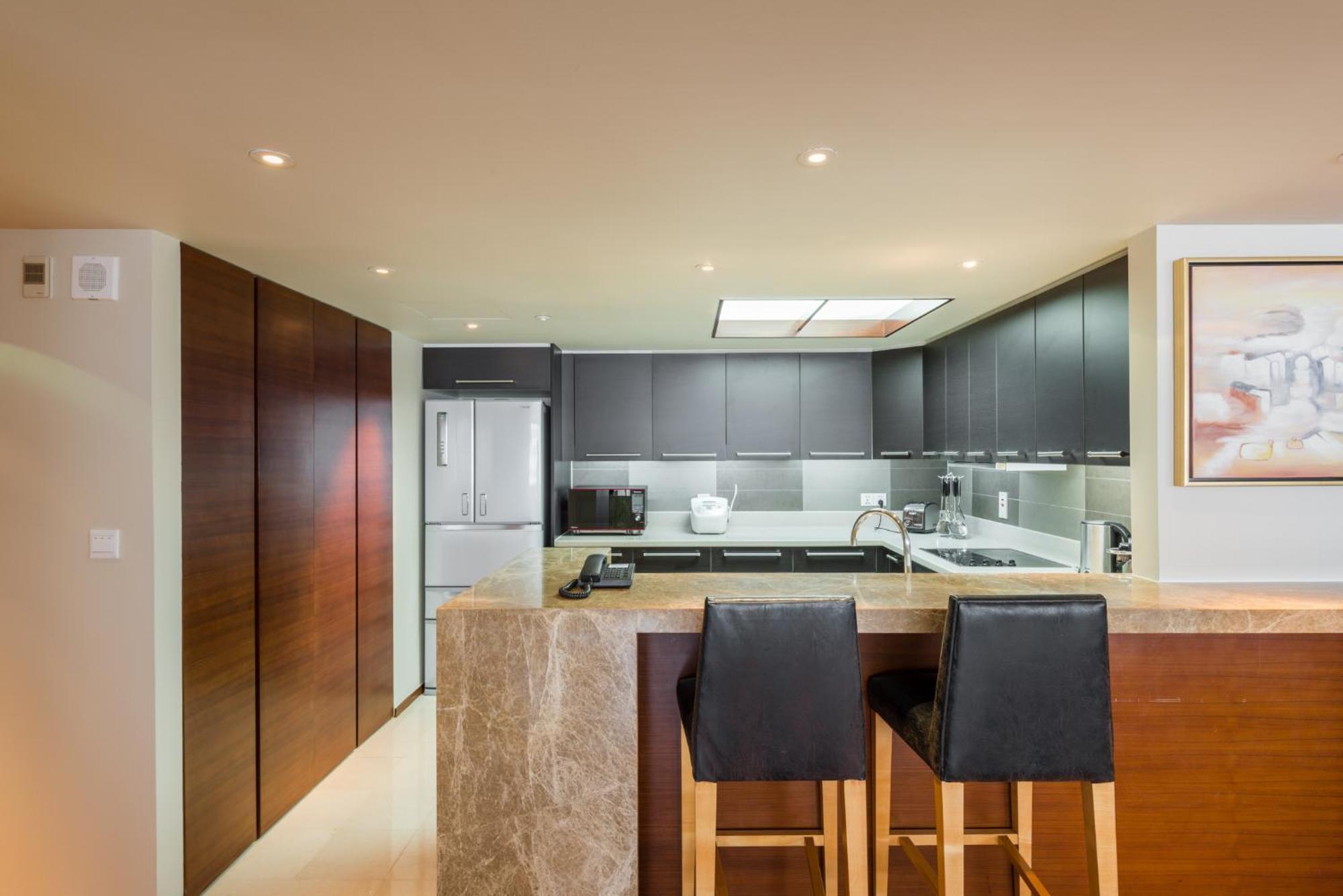 Shanghai Centre Serviced Apartment Екстер'єр фото